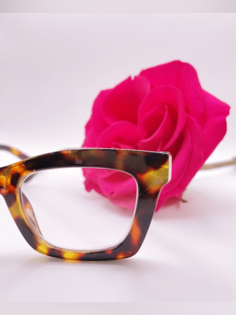 Tortoiseshell Cat-Eye Reading Glasses - Women Accessories